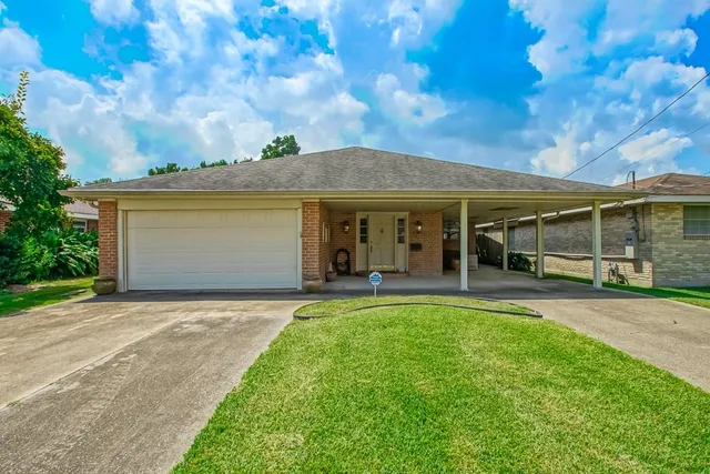 $299,000 | 105 New Orleans Street, Belle Chasse, LA 70037