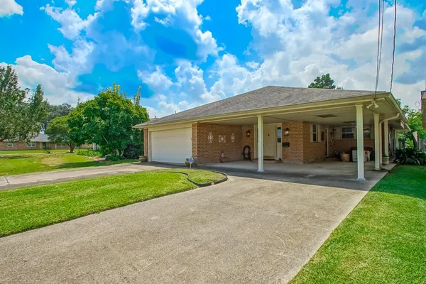 $249,900 | 105 New Orleans Street, Belle Chasse, LA 70037