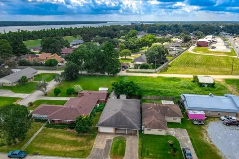 $275,000 | 105 New Orleans Street, Belle Chasse, LA 70037