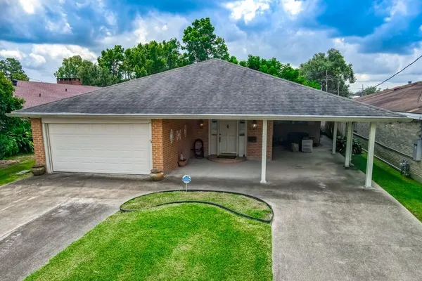 $249,900 | 105 New Orleans Street, Belle Chasse, LA 70037