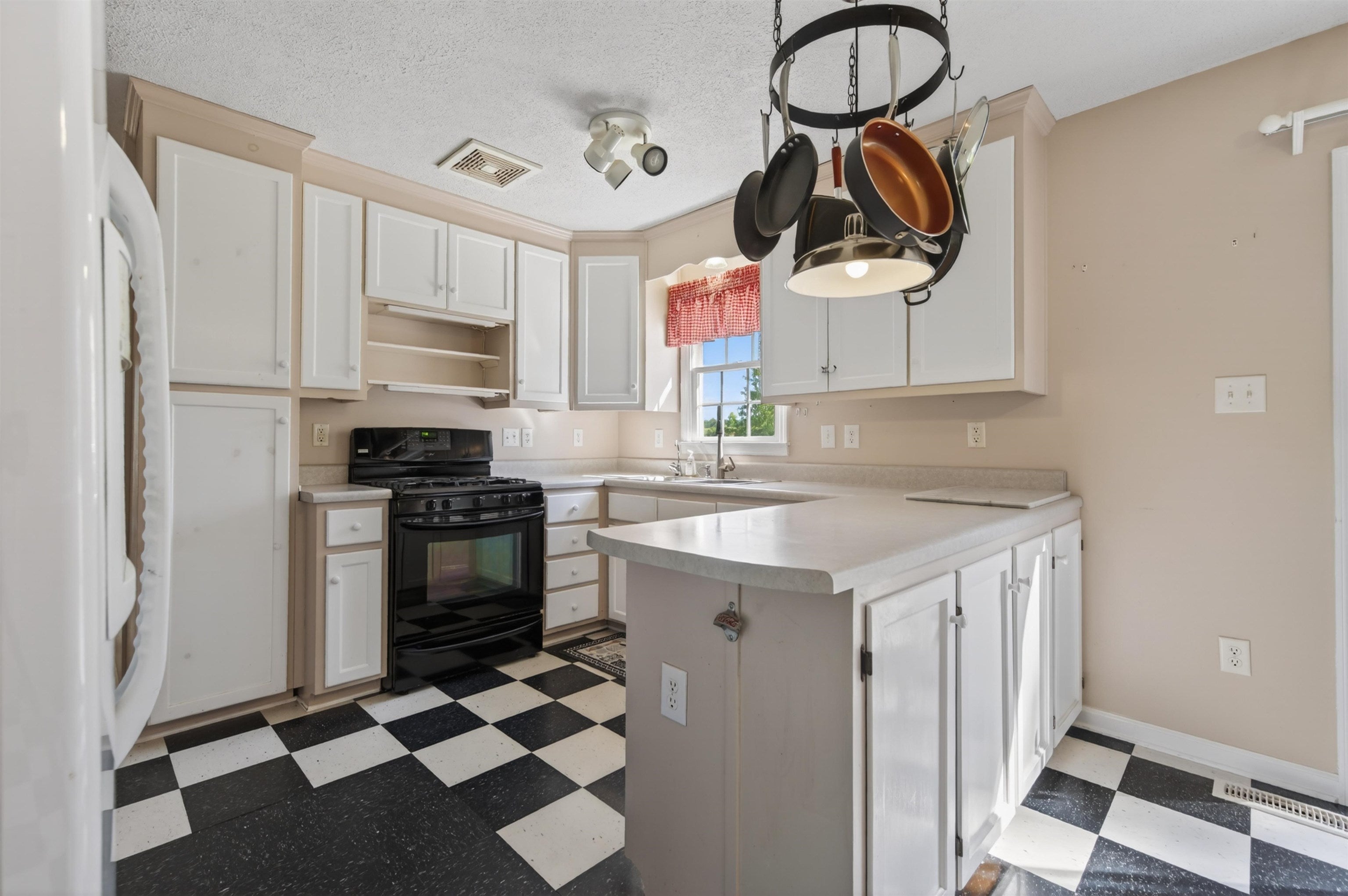 2063 Webbs Mill Road North Floyd, VA 24091 - Photo 17 of 102 Gallery Image 17