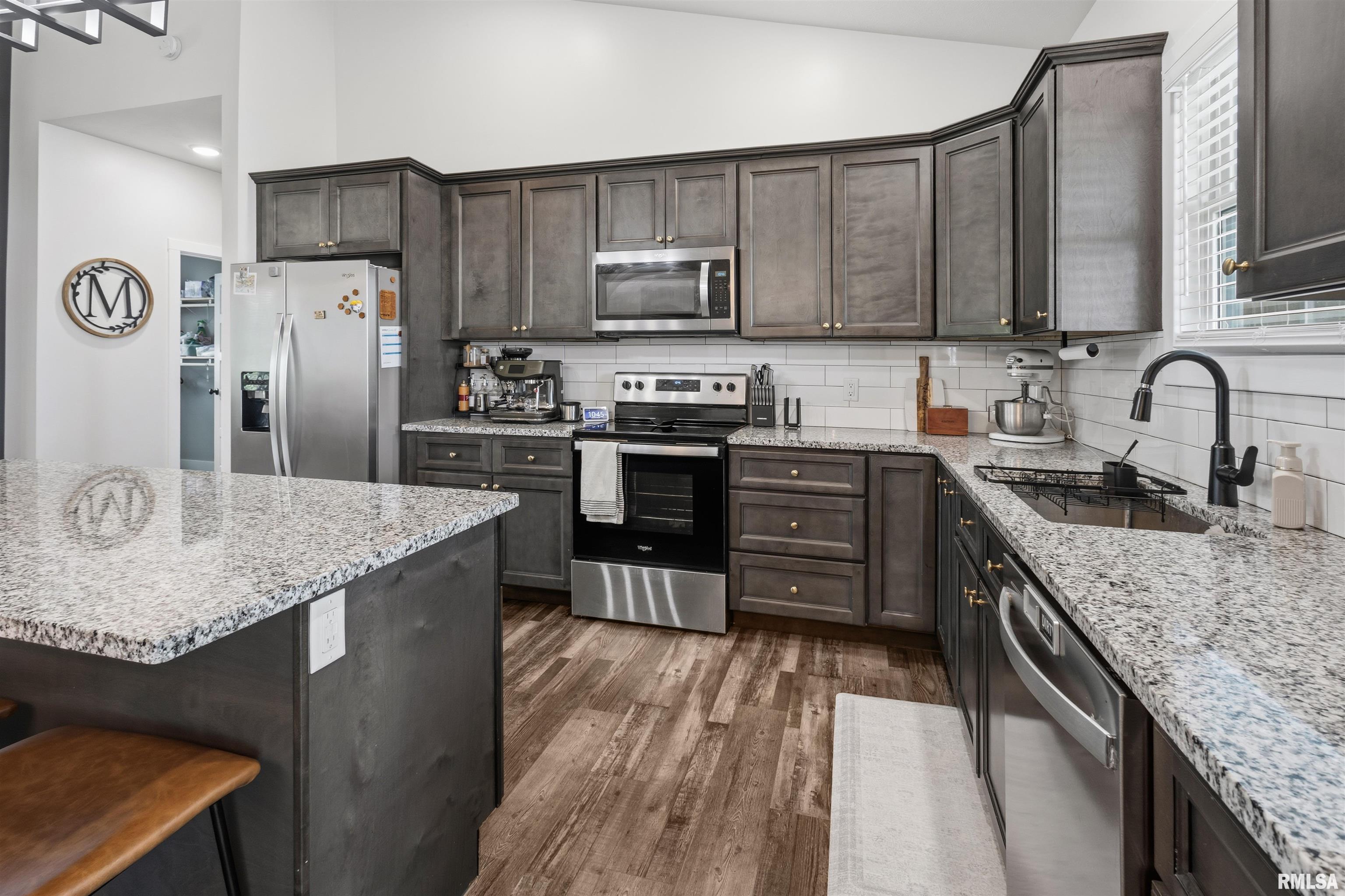 880 Sycamore Road Carbondale, IL 62901 - Photo 8 of 34 Gallery Image 8