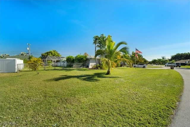 $374,900 | 1514 Canal Street, Lehigh Acres, FL 33936