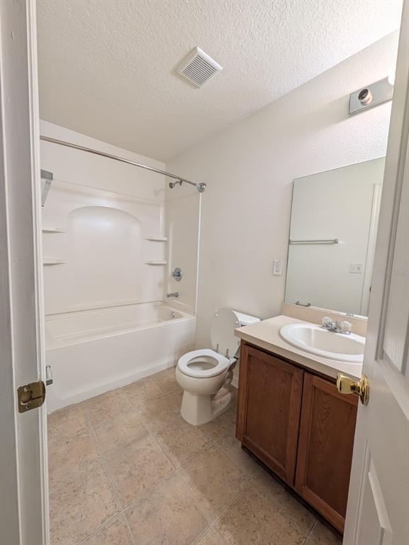11636 Mango Ridge Boulevard Seffner, FL 33584 - Photo 5 of 17 Gallery Image 5