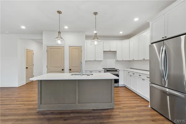 $456,900 | 105 Terwillager Lane, Manlius, NY 13116