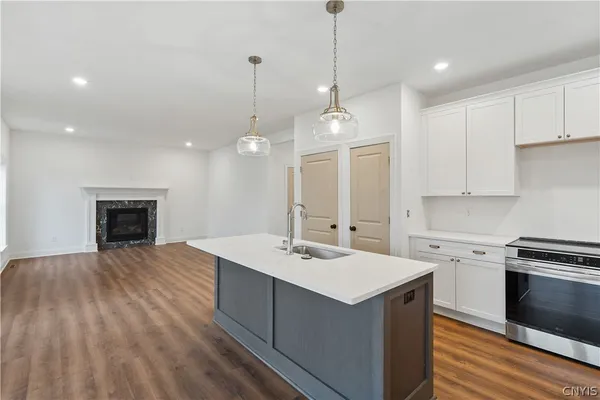 $456,900 | 105 Terwillager Lane, Manlius, NY 13116