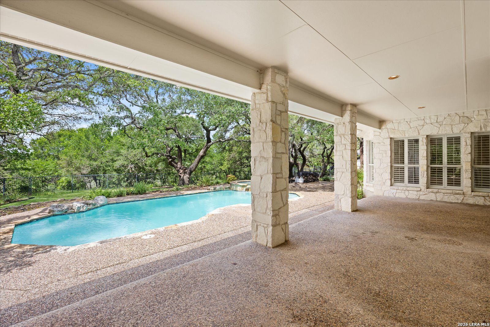 7615 Sweetwind Circle Fair Oaks Ranch, TX 78015 - Photo 34 of 45