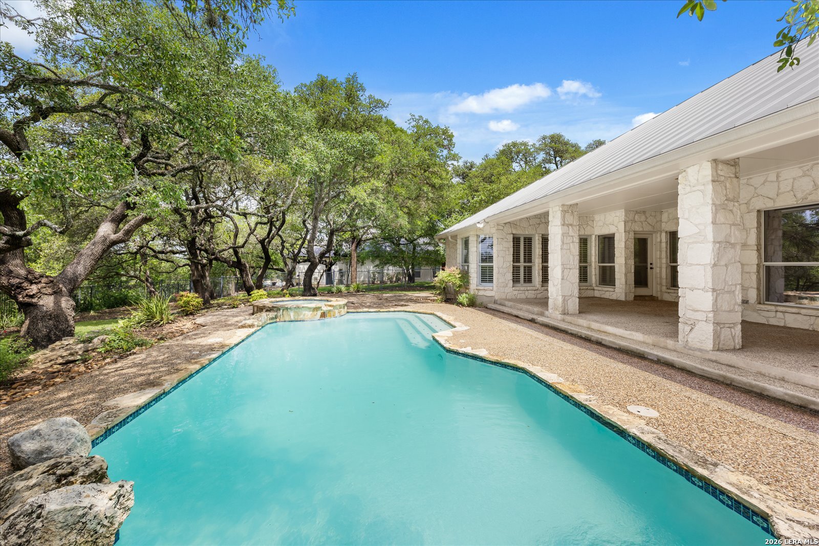 7615 Sweetwind Circle Fair Oaks Ranch, TX 78015 - Photo 36 of 45