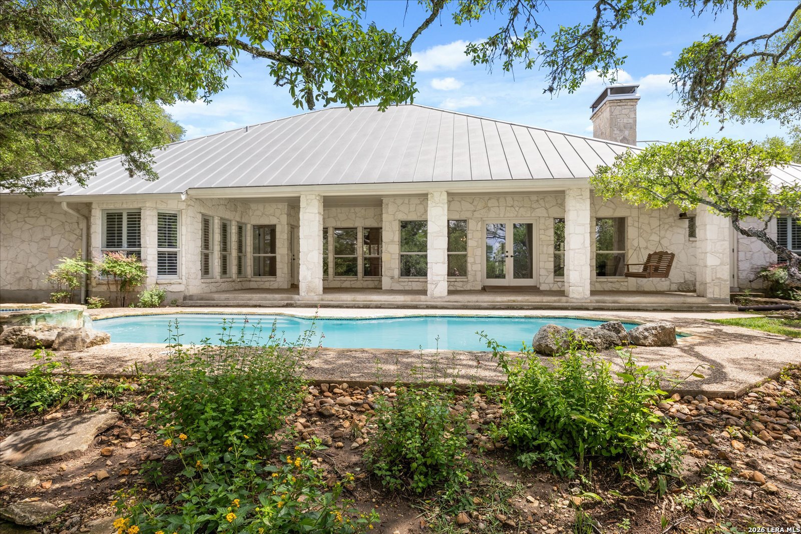 7615 Sweetwind Circle Fair Oaks Ranch, TX 78015 - Photo 38 of 45