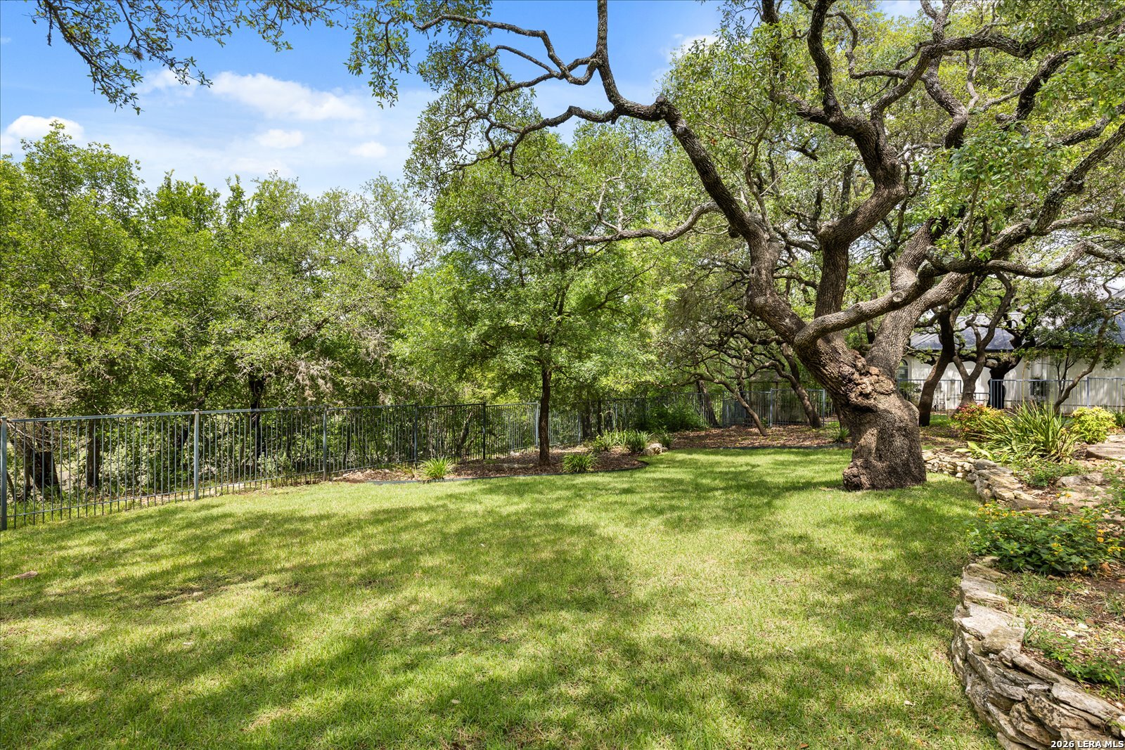 7615 Sweetwind Circle Fair Oaks Ranch, TX 78015 - Photo 41 of 45