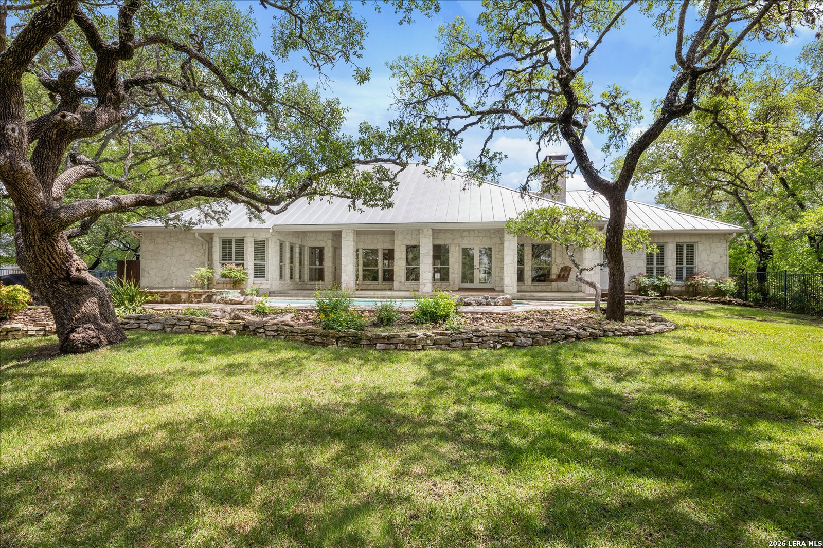 7615 Sweetwind Circle Fair Oaks Ranch, TX 78015 - Photo 42 of 45