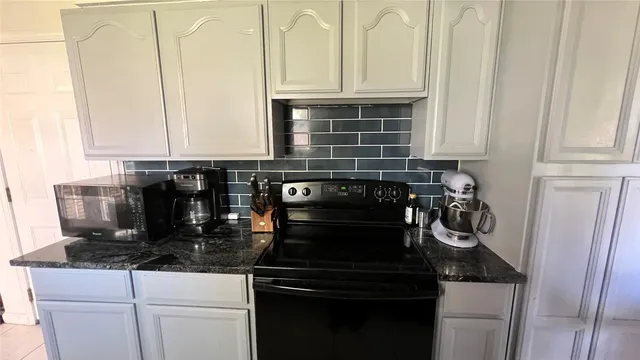 $225,000 | 1808 Dolphin Drive, Seabrook, TX 77586