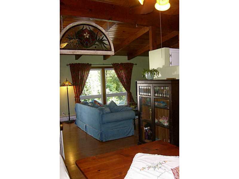 163 Roland Street Cumberland, RI 02864 - Photo 4 of 25 Living Room.