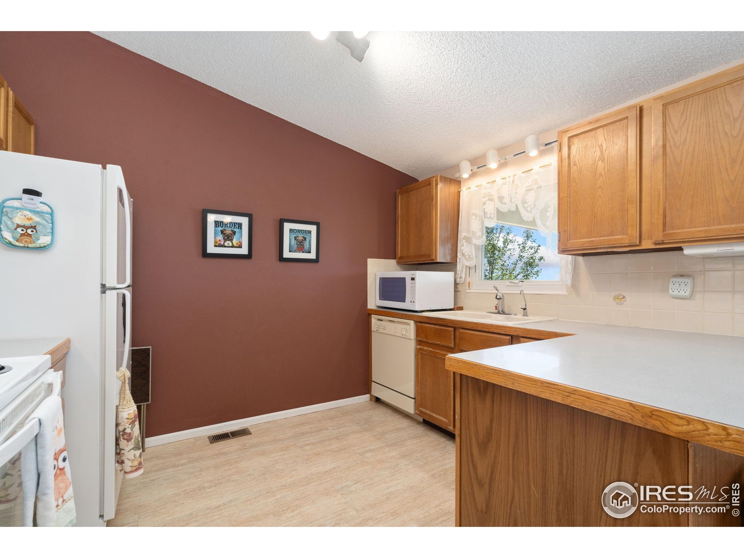 1750 South Estrella Avenue Loveland, CO 80537 - Photo 13 of 46