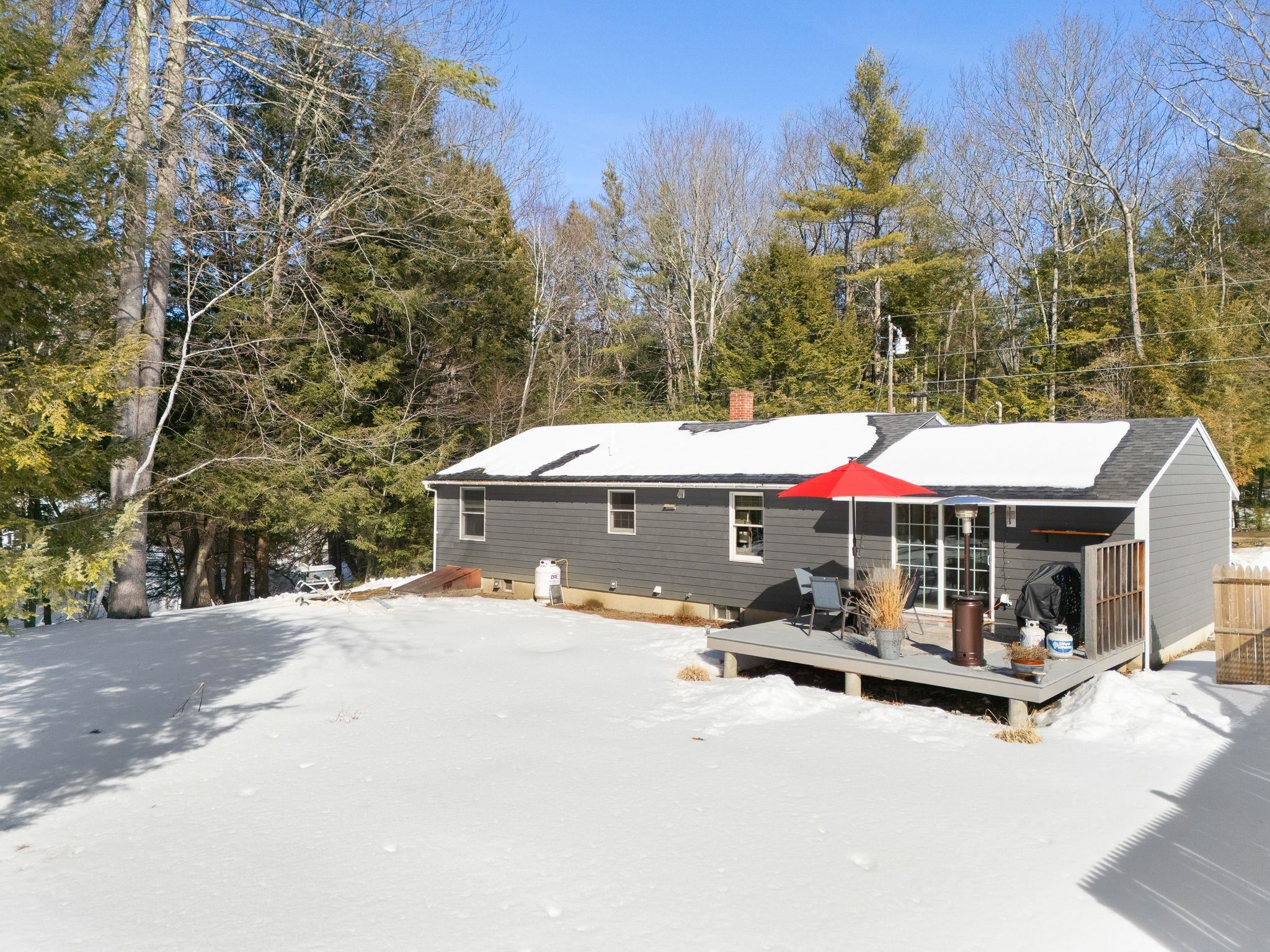 175 Sak Road Vernon, VT 05354 - Photo 4 of 29