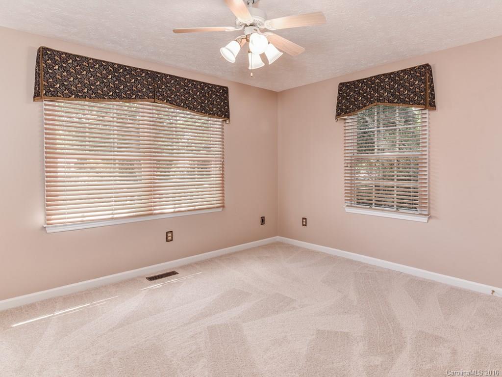 641 High Quarry Road, Unit 641 Hendersonville, NC 28791 - Photo 12 of 24 Gallery Image 12