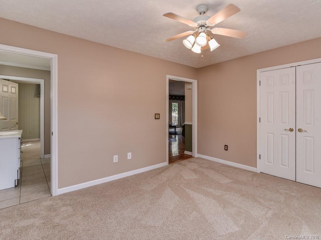 641 High Quarry Road, Unit 641 Hendersonville, NC 28791 - Photo 15 of 24 Gallery Image 15