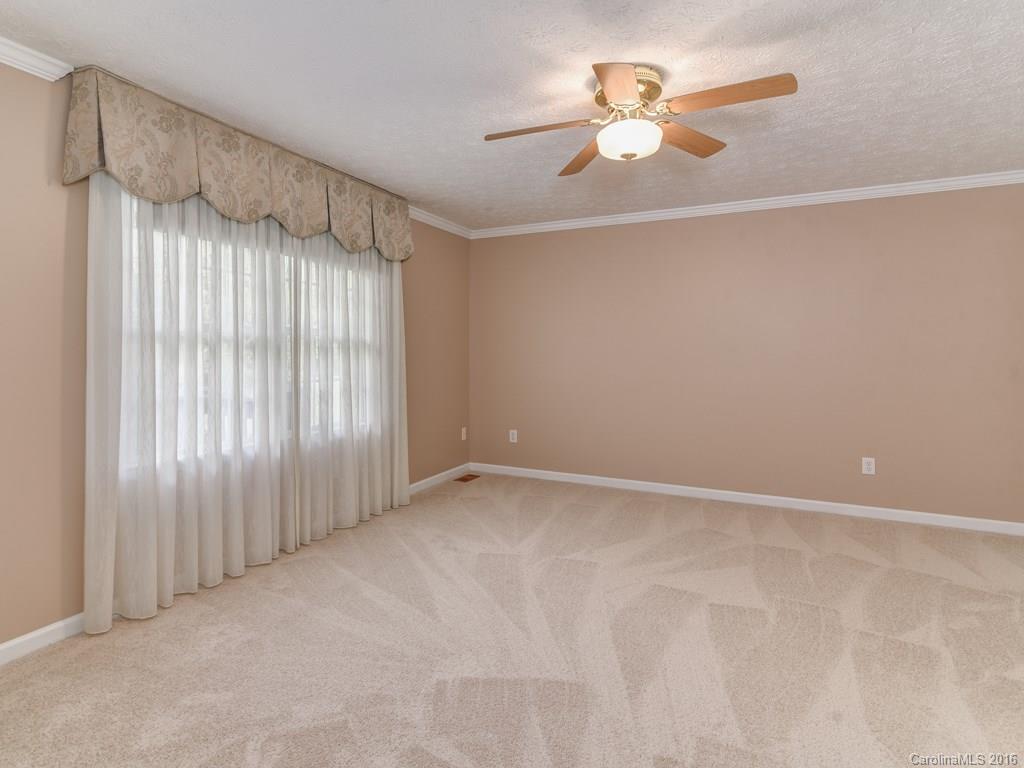 641 High Quarry Road, Unit 641 Hendersonville, NC 28791 - Photo 9 of 24 Gallery Image 9