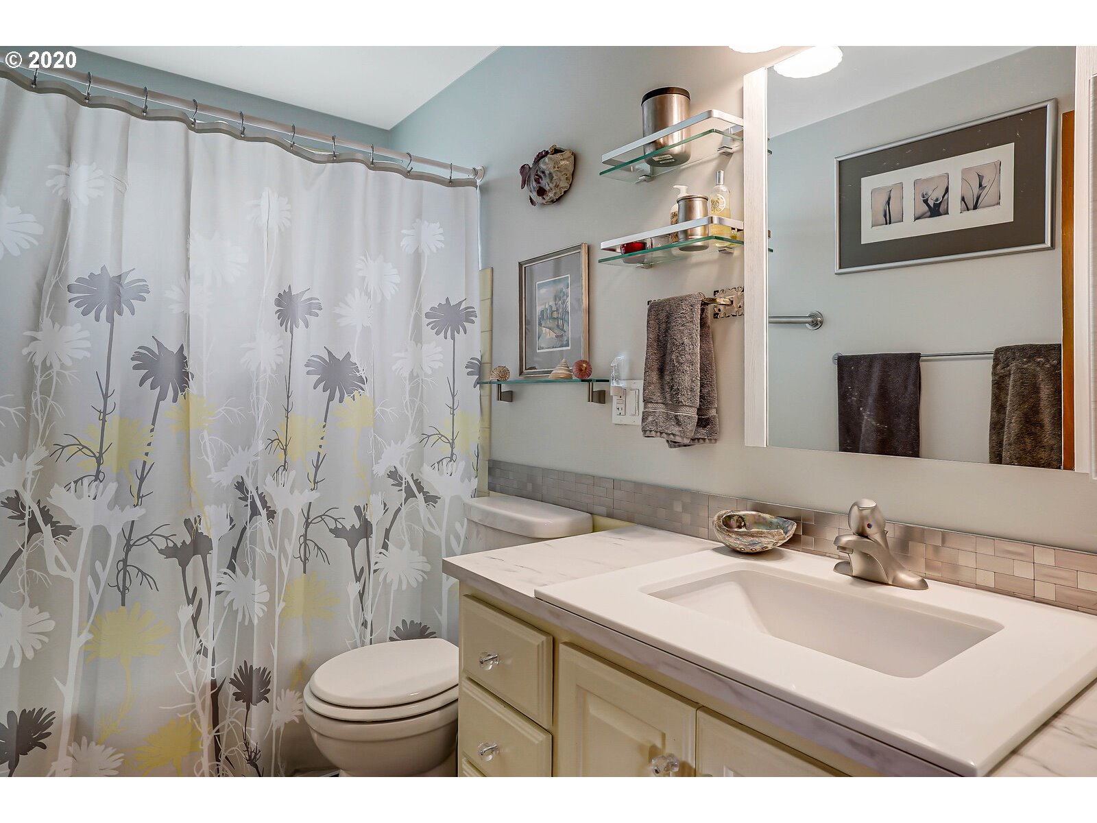 1127 Stanfield Road Woodburn, OR 97071 - Photo 14 of 32 Gallery Image 14