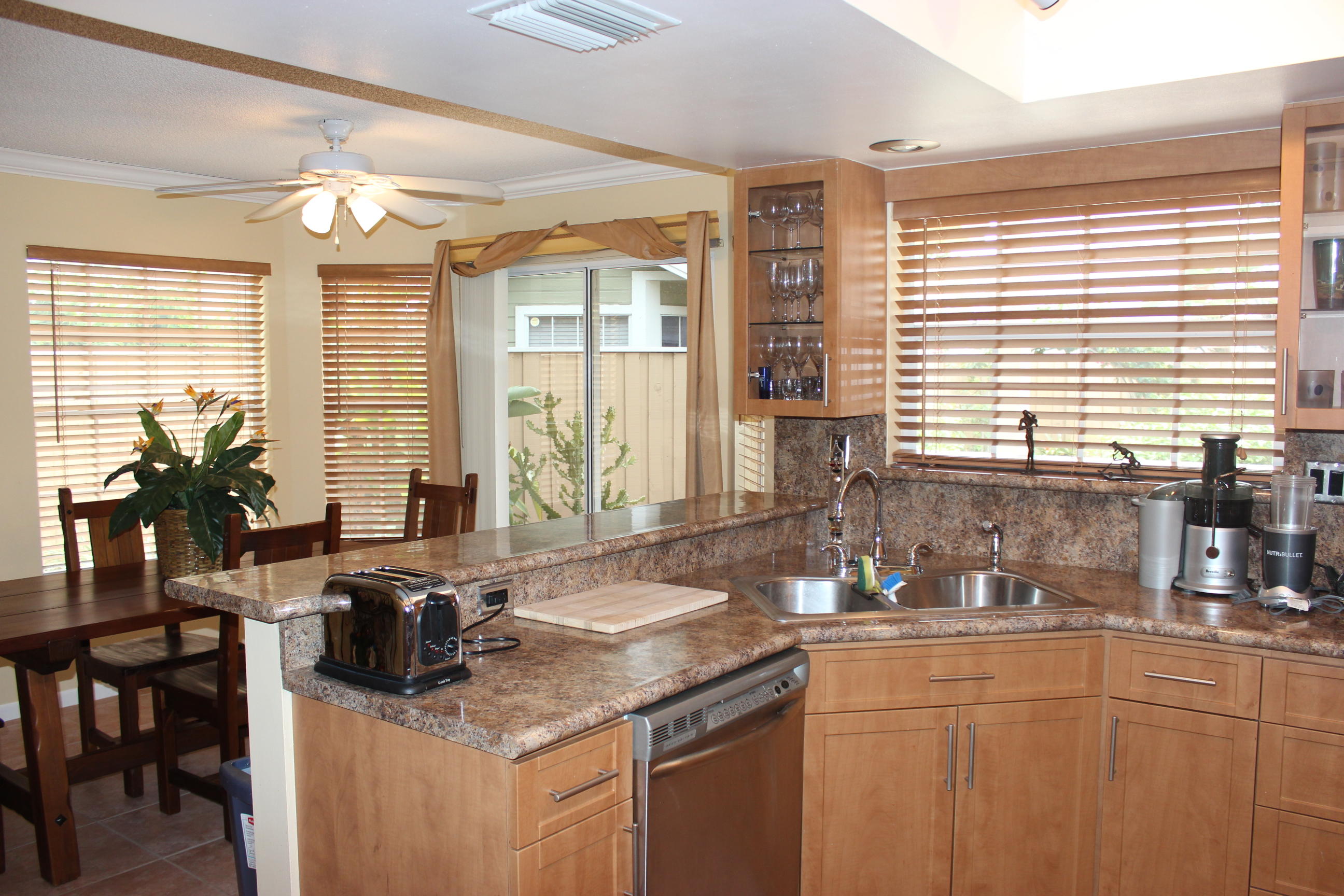 5088 Pointe Alexis Boca Raton, FL 33431 - Photo 8 of 27 KITCHEN