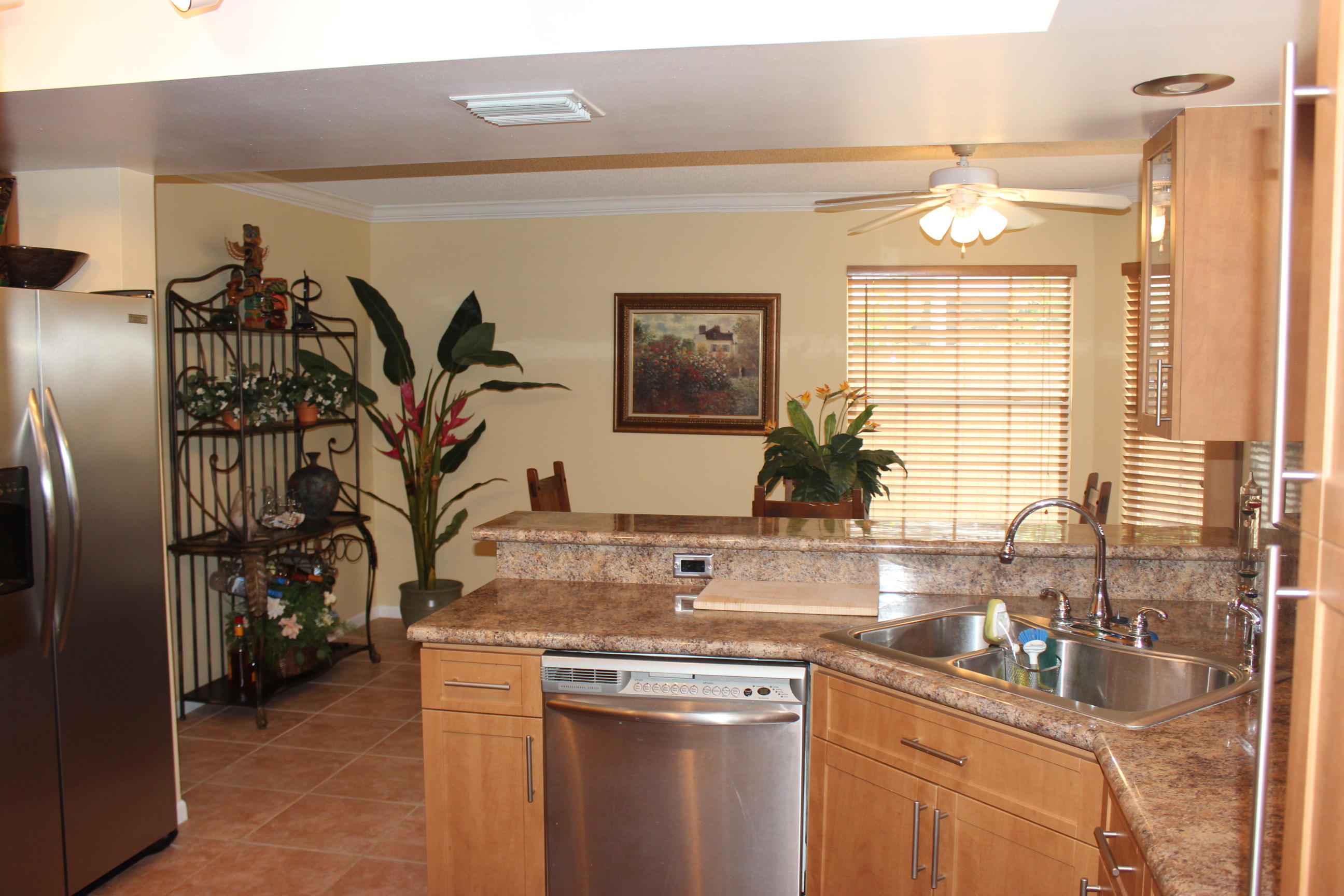 5088 Pointe Alexis Boca Raton, FL 33431 - Photo 9 of 27 KITCHEN/BREAKFAST