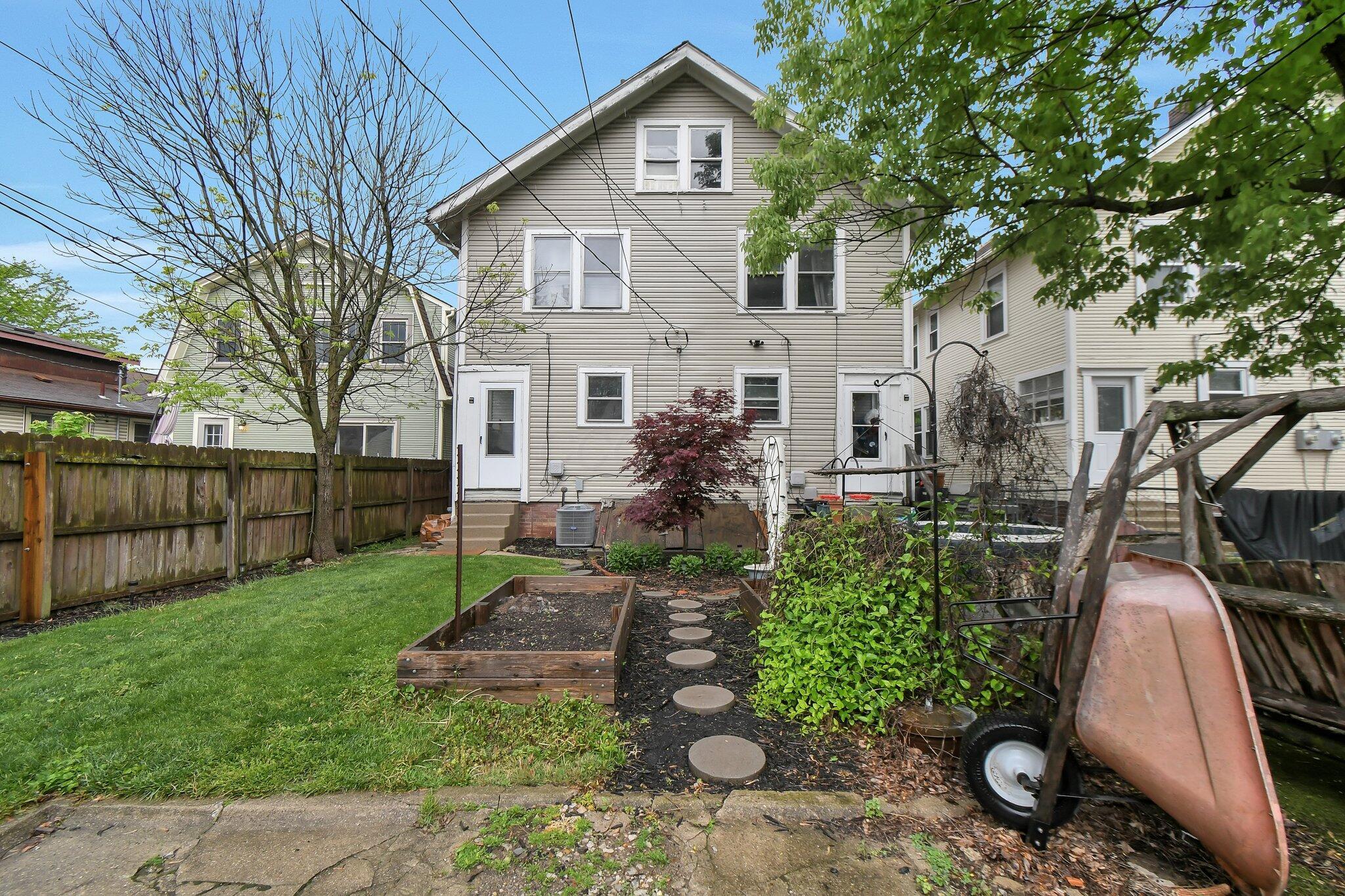 401-403 Tibet Road Columbus, OH 43202 - Photo 26 of 42 35-web-or-mls-401-403-tibet-rd