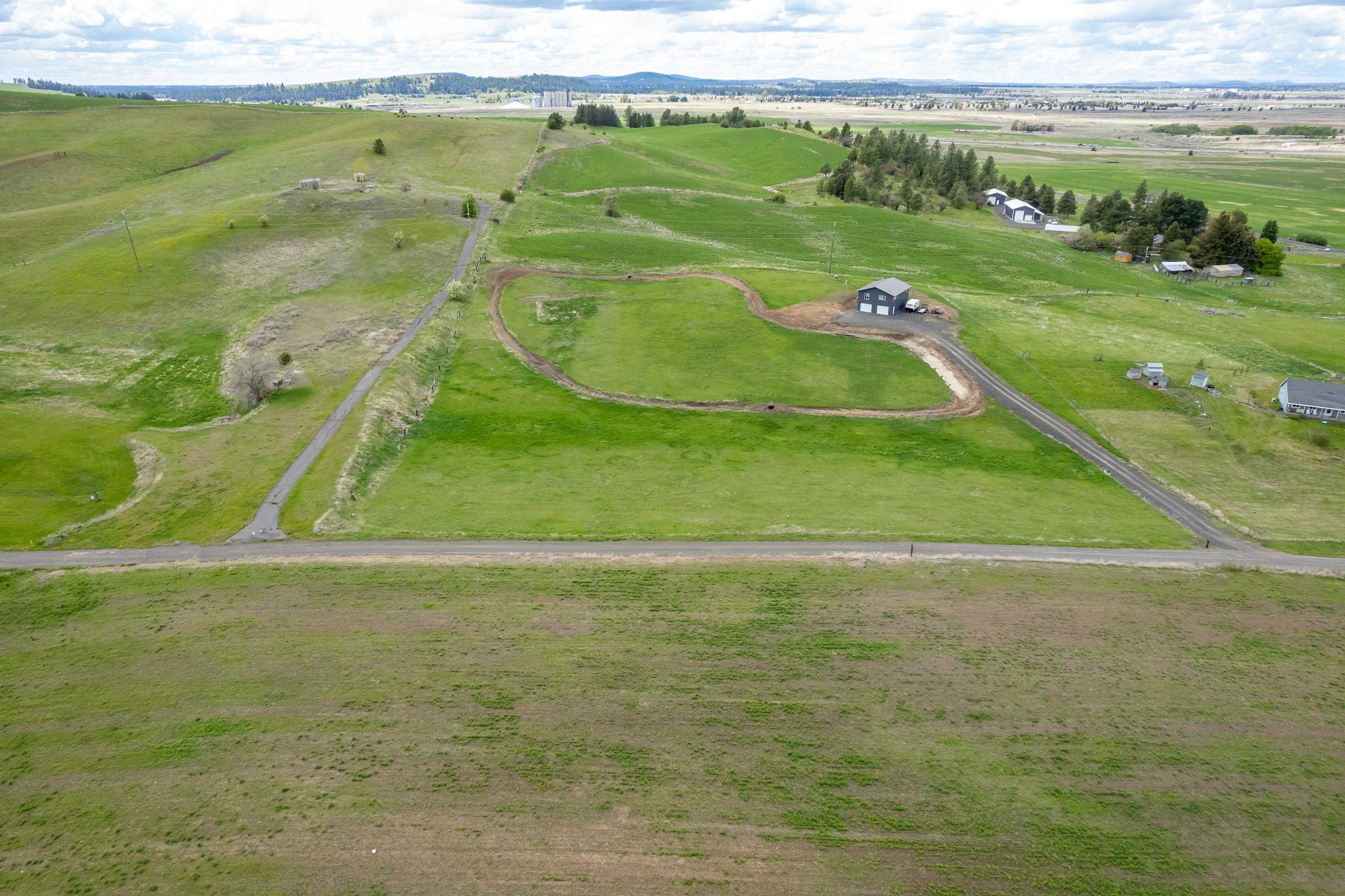 8808 South Hayford Road Cheney, WA 99004 - Photo 33 of 38