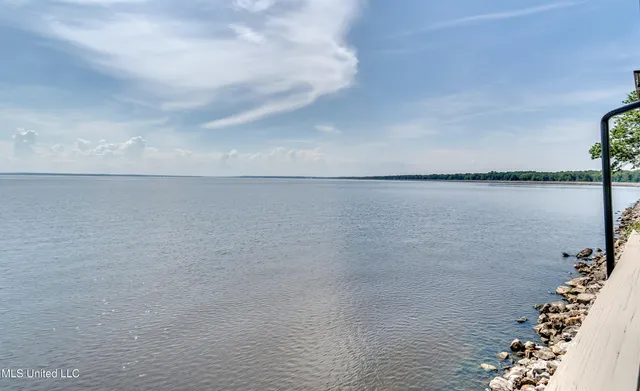 $395,000 | 62 Breakers Lane, Ridgeland, MS 39157