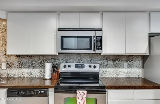 $395,000 | 62 Breakers Lane, Ridgeland, MS 39157