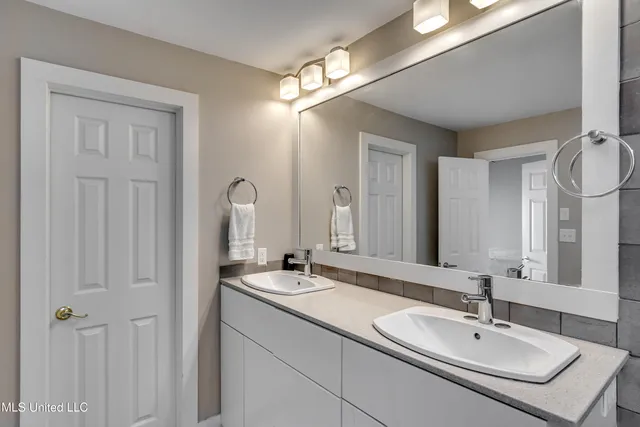 $395,000 | 62 Breakers Lane, Ridgeland, MS 39157