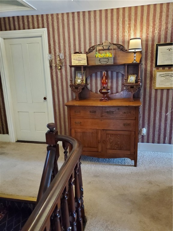 563 Prospect Street Woonsocket, RI 02895 - Photo 22 of 40 Second Level Landing
