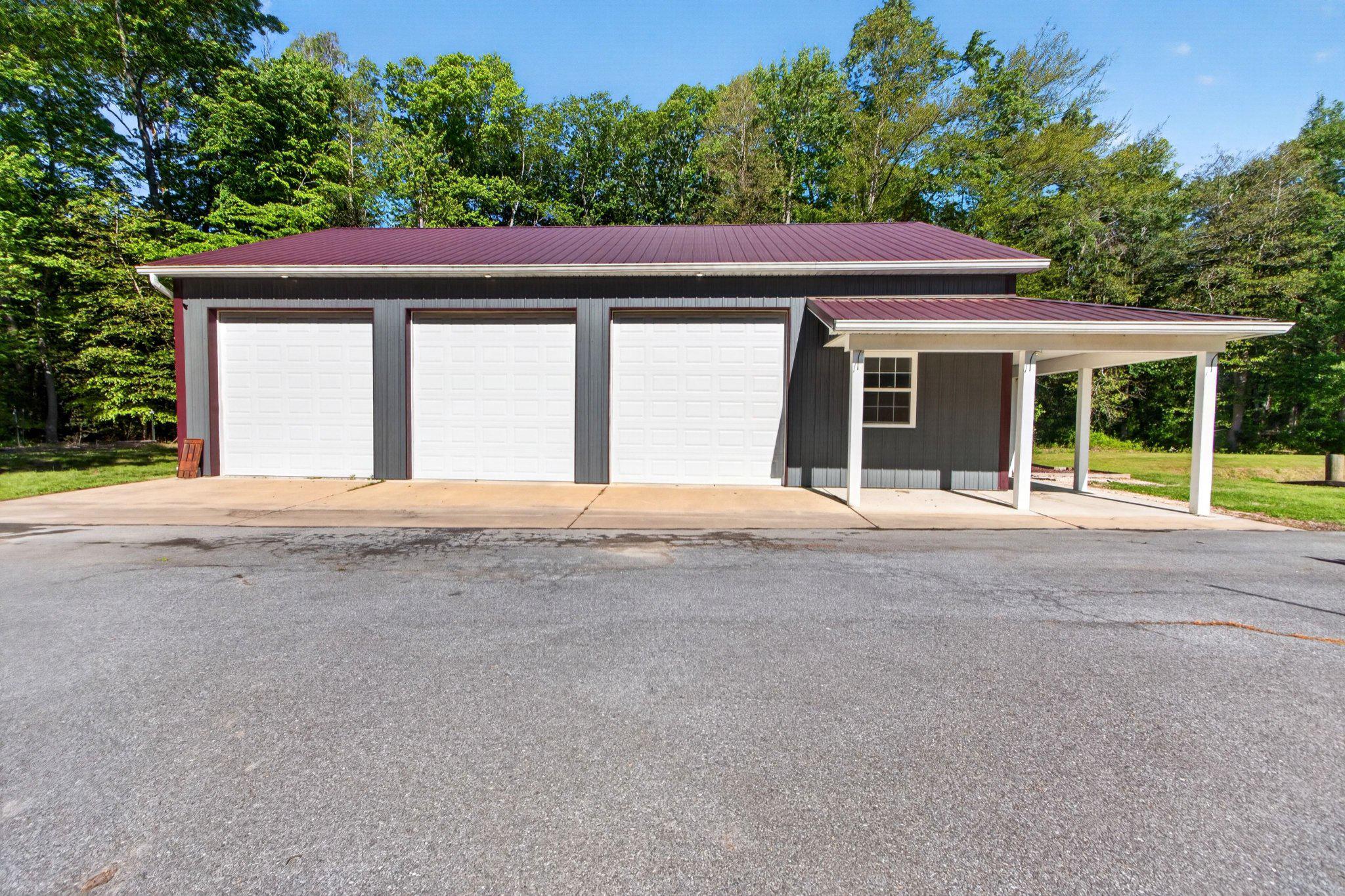 10878 Memory Road Harrington, DE 19952 - Photo 75 of 94 Charming garage with rustic appeal.
