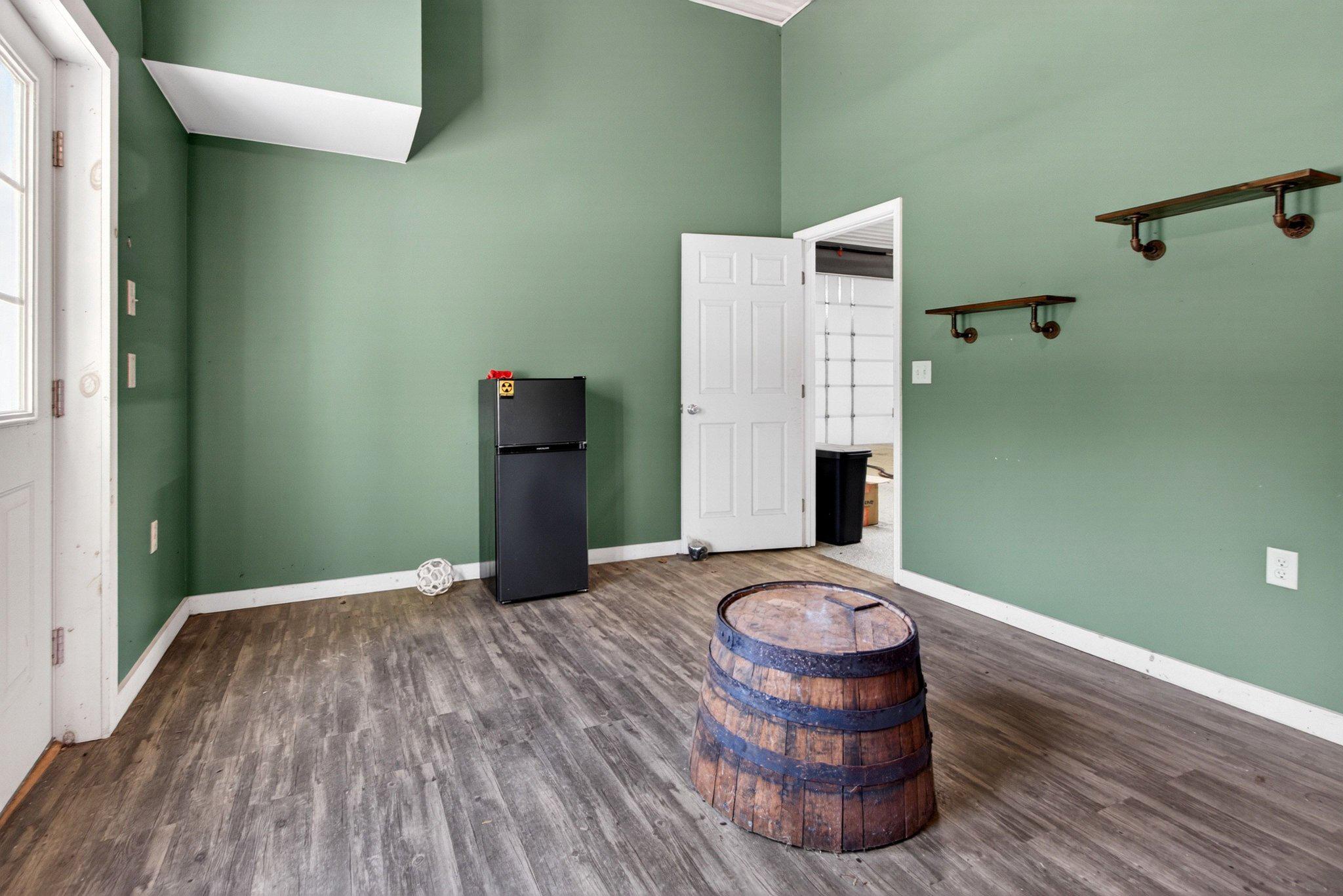 10878 Memory Road Harrington, DE 19952 - Photo 83 of 94 Charming green space with rustic accents.