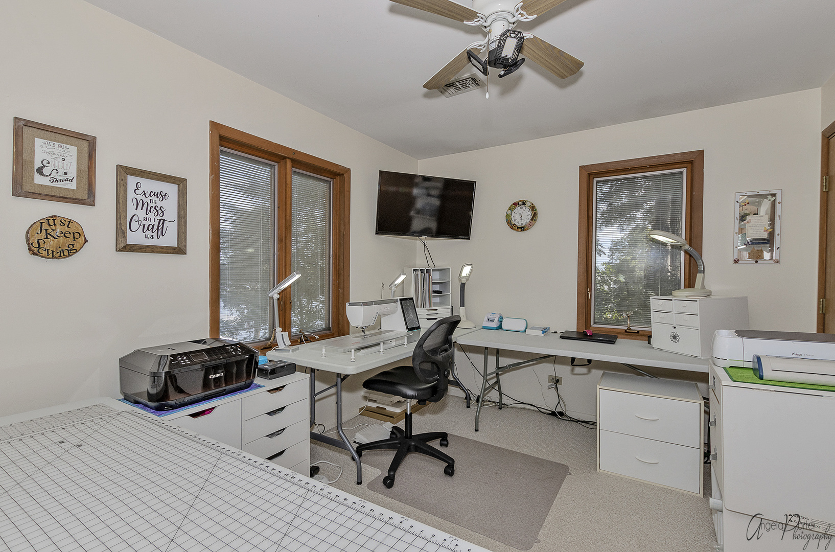 520 Bald Knob Road Johnsburg, IL 60051 - Photo 34 of 53 a workspace with a couch and a window