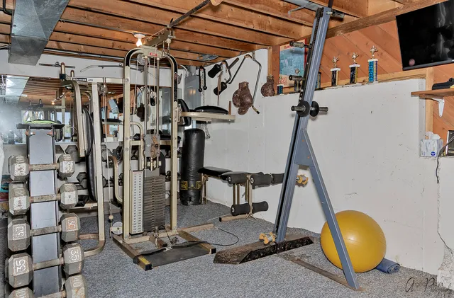 $725,000 | 520 Bald Knob Road, Johnsburg, IL 60051