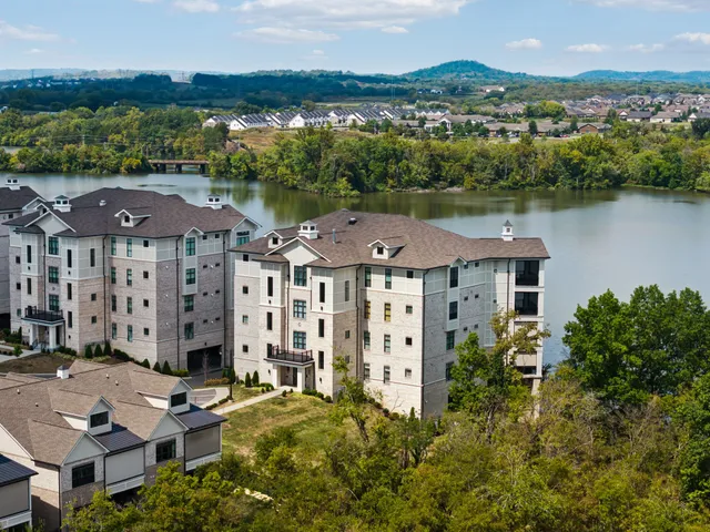 $2,250,000 | 1024 Club View Drive, Unit C302, Gallatin, TN 37066