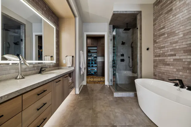 $2,250,000 | 1024 Club View Drive, Unit C302, Gallatin, TN 37066