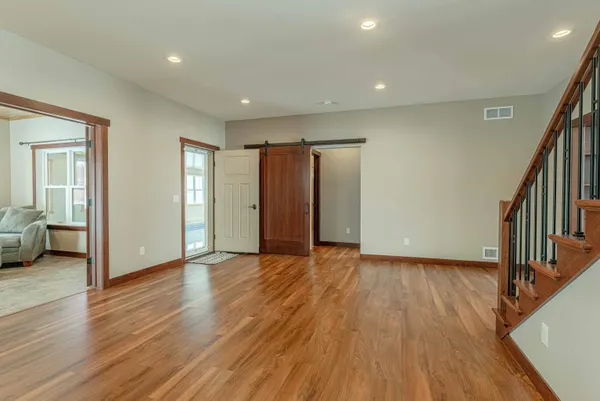 $2,000,000 | 7598 Driftless Rdg Way, Verona, WI 53593