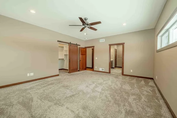 $2,000,000 | 7598 Driftless Rdg Way, Verona, WI 53593