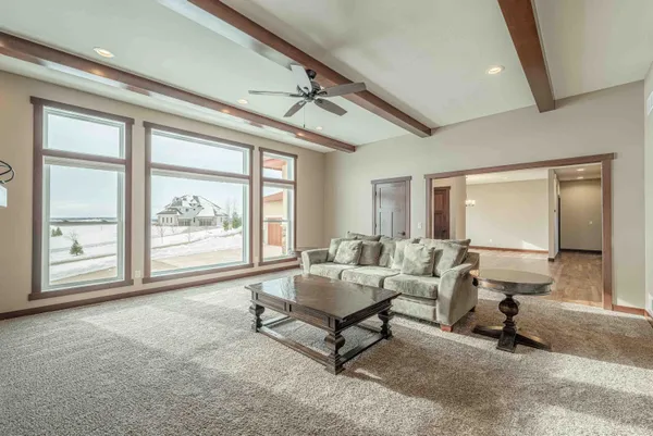 $2,000,000 | 7598 Driftless Rdg Way, Verona, WI 53593