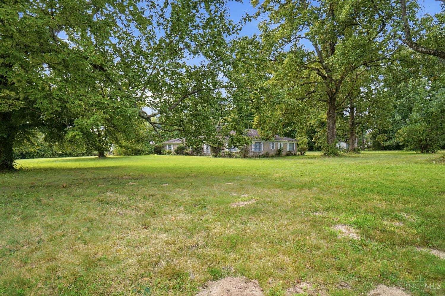 7405 Brill Road Cincinnati, OH 45243 - Photo 7 of 14 Gallery Image 7
