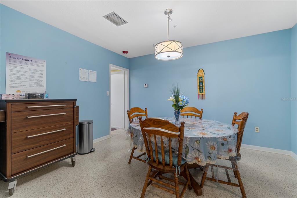 207 West Wheeler Road Seffner, FL 33584 - Photo 14 of 43