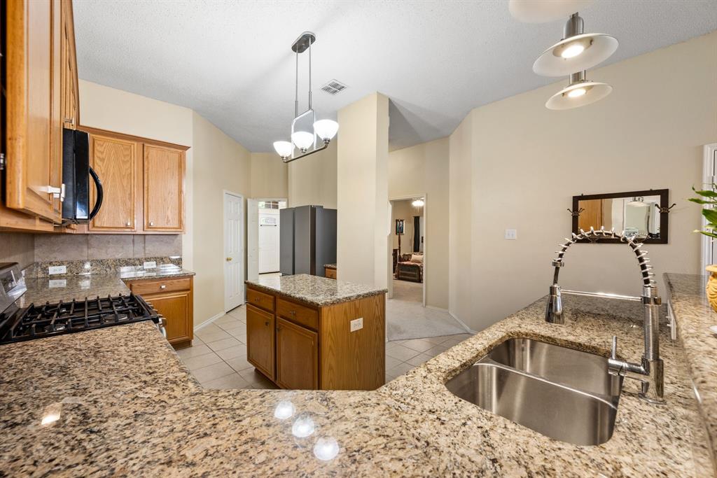 5405 Hewitts Cove Rowlett, TX 75089 - Photo 10 of 40