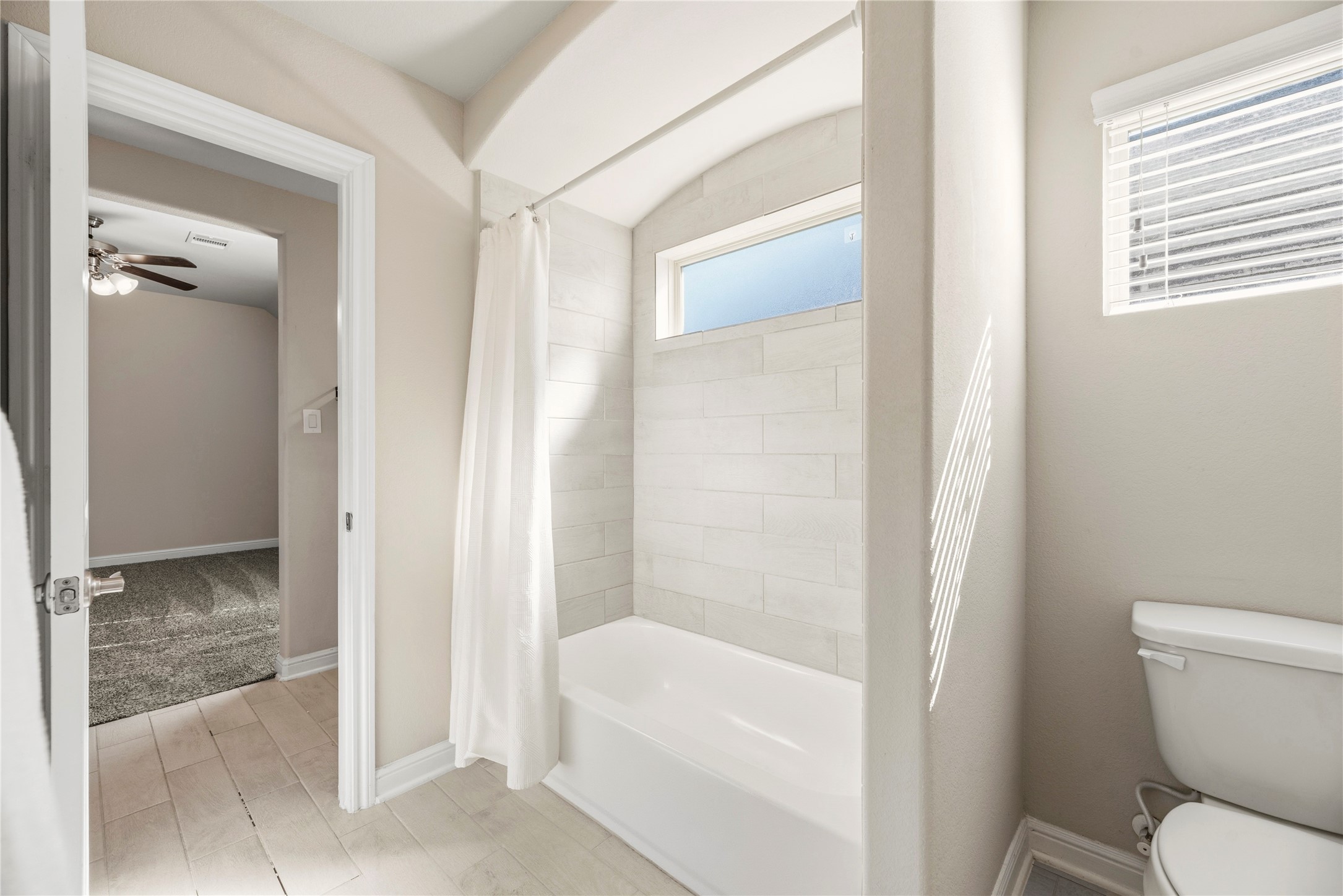 3319 Learning Tree Lane Rosenberg, TX 77471 - Photo 27 of 44 Jack-and-Jill bathrooms are especially welcome additions to any home with multiple children, guests, or harmlessly quarrelsome family members! Everyone gets what they need and want with an abundant choice of options.