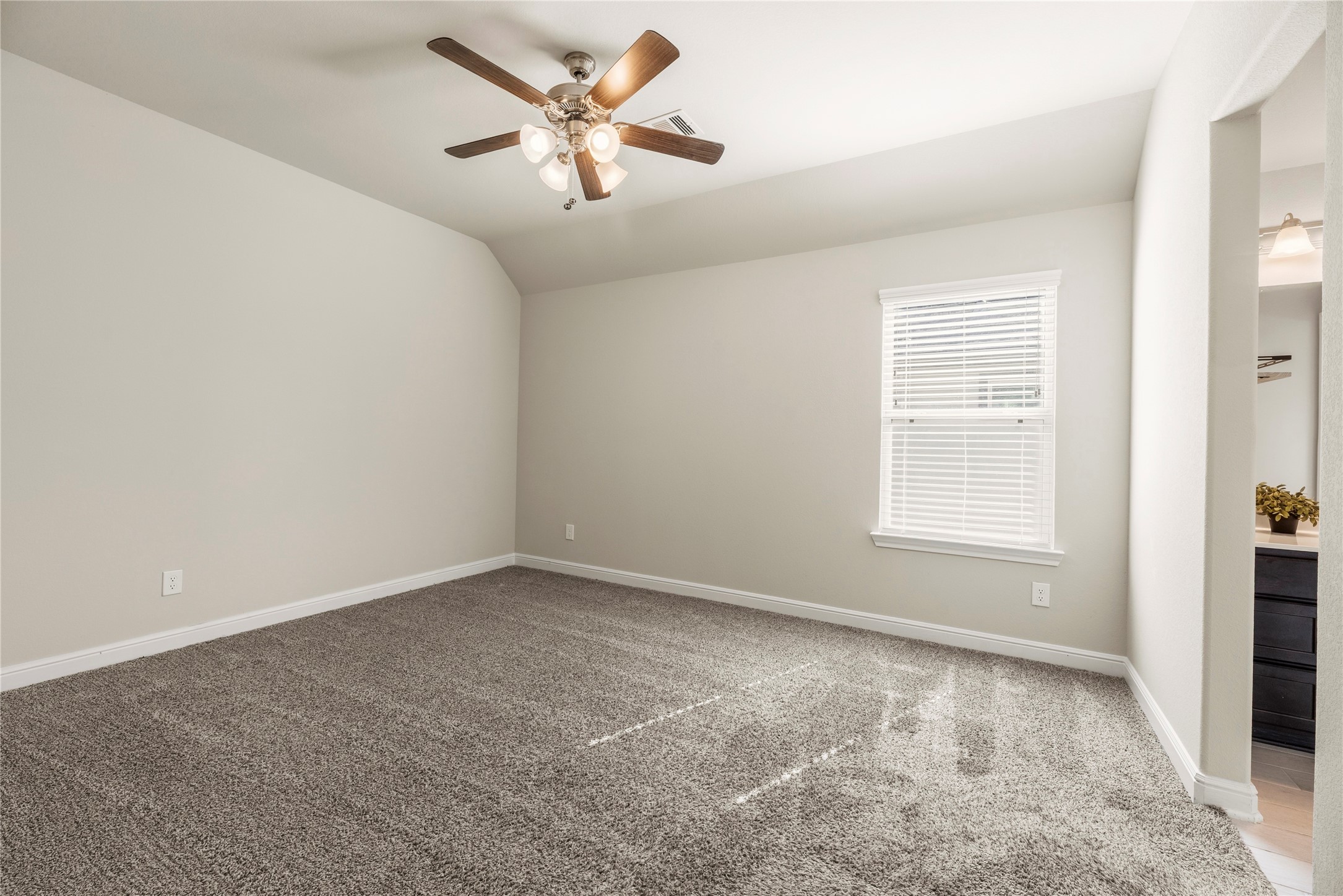 3319 Learning Tree Lane Rosenberg, TX 77471 - Photo 29 of 44 When relatives visit for the holidays, they will feel overwhelmed with hospitality. All bedrooms are sized to accommodate the comforts of home.