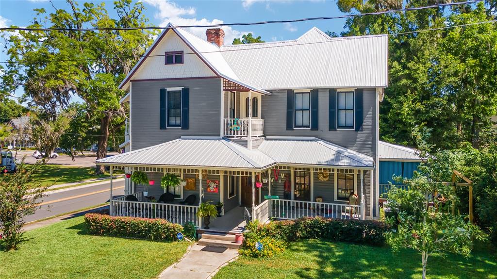 703 Southeast 2nd St