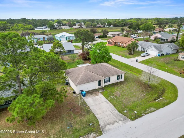 $2,000 | 1091 Slocum Street Northwest, Palm Bay, FL 32907