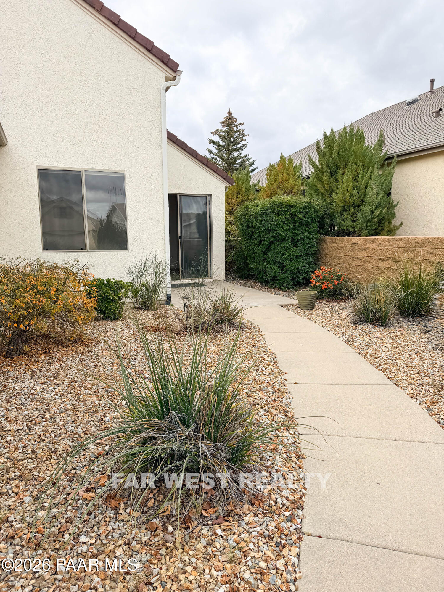 7106 Lynx Wagon Road Prescott Valley, AZ 86314 - Photo 3 of 15 Back Yard View 2-watermarked