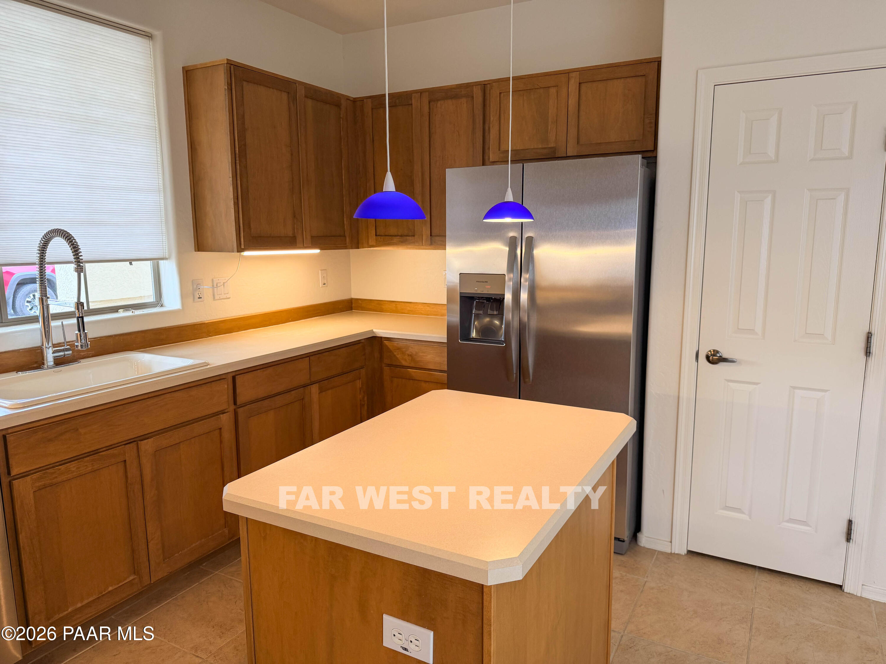 7106 Lynx Wagon Road Prescott Valley, AZ 86314 - Photo 8 of 15 Kitchen View 2-watermarked