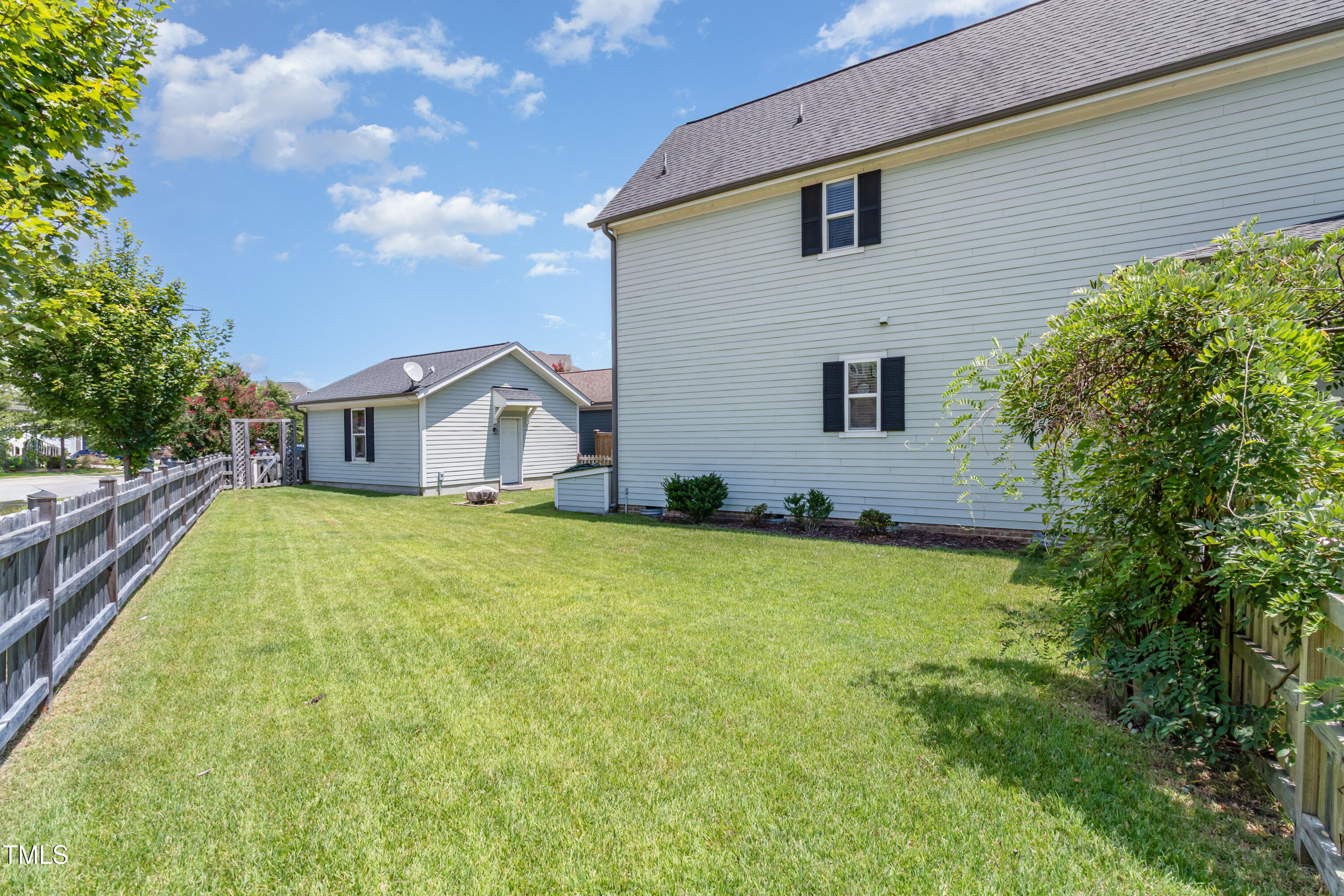 656 Granite Mill Boulevard Chapel Hill, NC 27516 - Photo 16 of 19 016_file_124